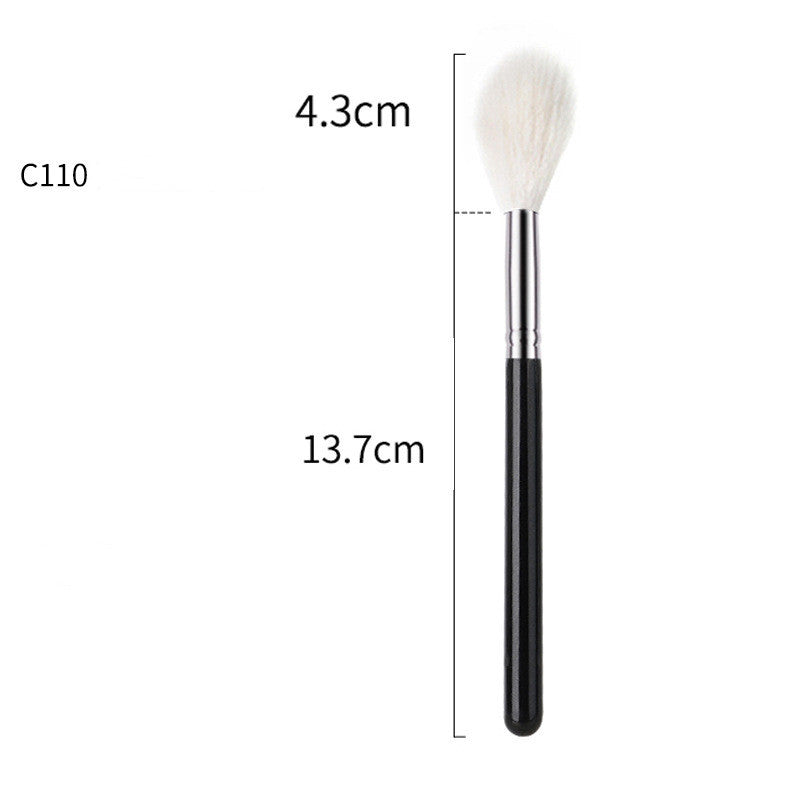 Single Fan-shaped Brightening Makeup Brush CJD2