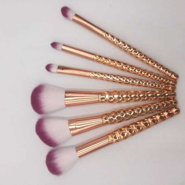 6 fish scales honeycomb makeup brush CJD