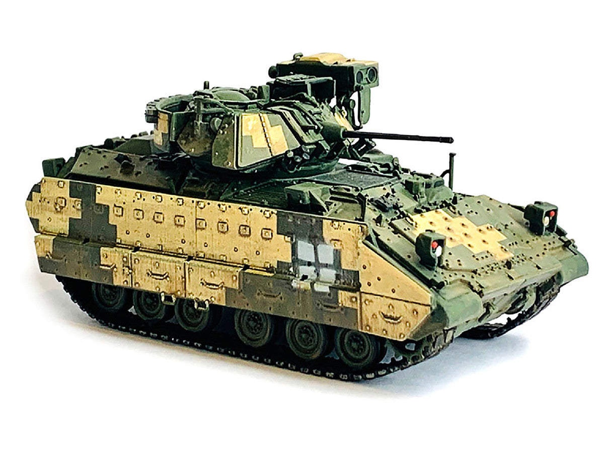 Ukraine M2A2 ODS Light Tank 3-Tone Camouflage "NEO Dragon Armor" Series 1/72 Plastic Model by Dragon Models LuxuryLifeWay Online Store