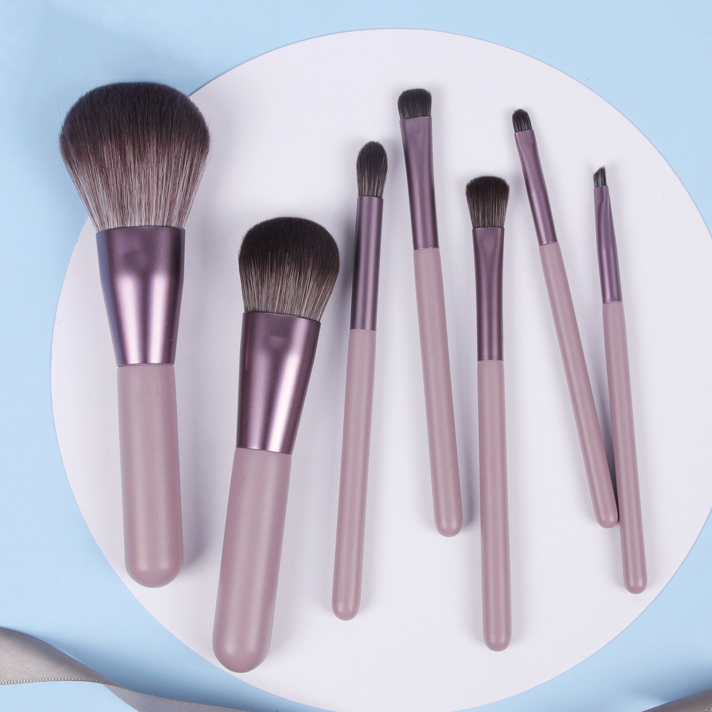 Makeup, Blush, Eyeshadow and Lip Brush Set of 7 Makeup Brushes CJD2
