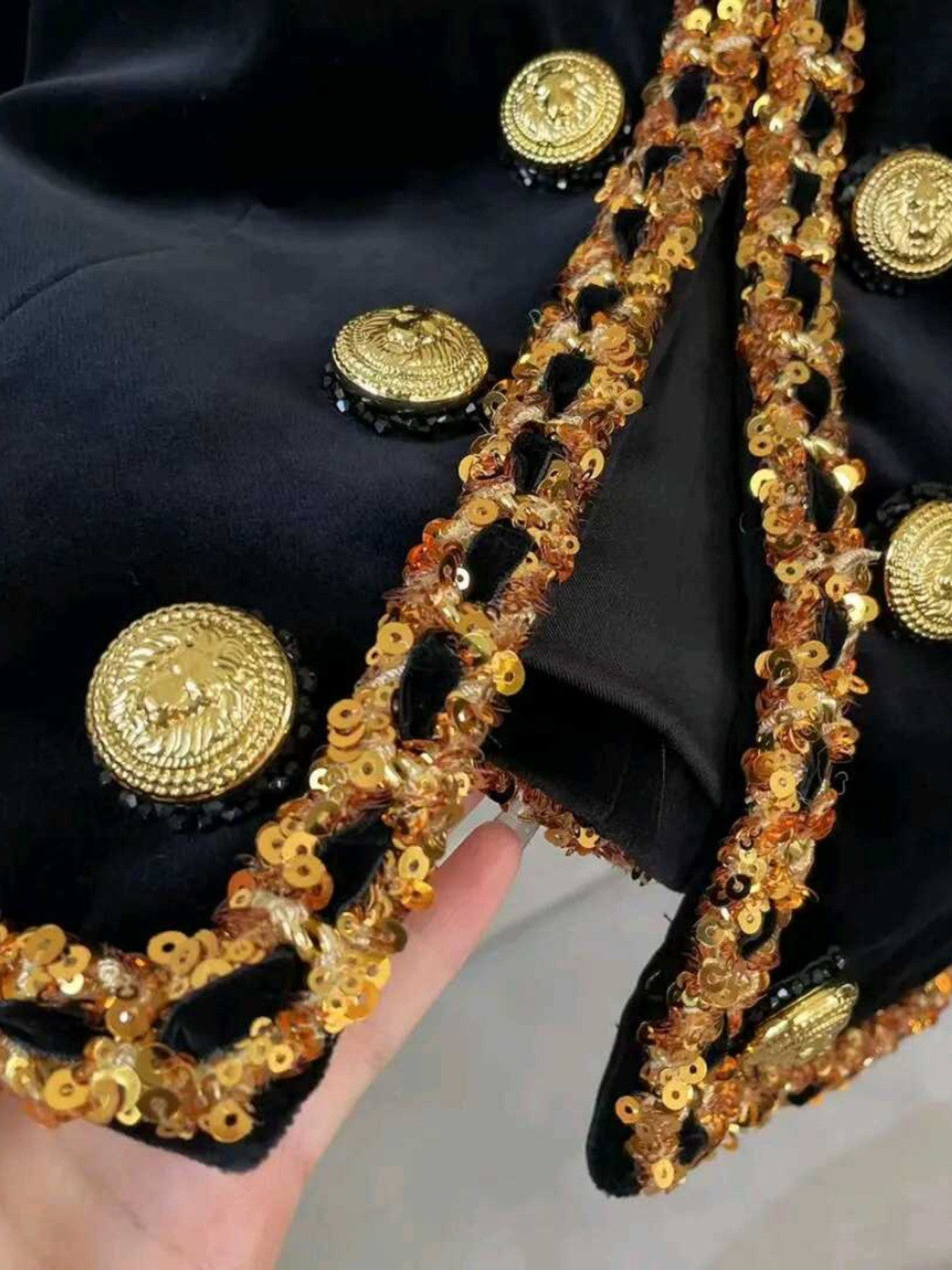 French Retro Heavy Embroidery Sequins Gold Buckle Black Coat Best YouTube Store
