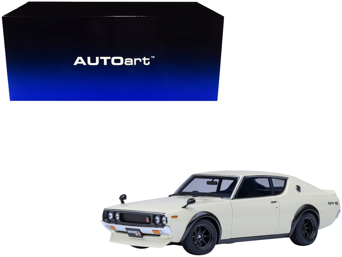 Nissan Skyline 2000GT-R (KPGC110) Tuned Version RHD (Right Hand Drive) White 1/18 Model Car by Autoart LuxuryLifeWay Online Store