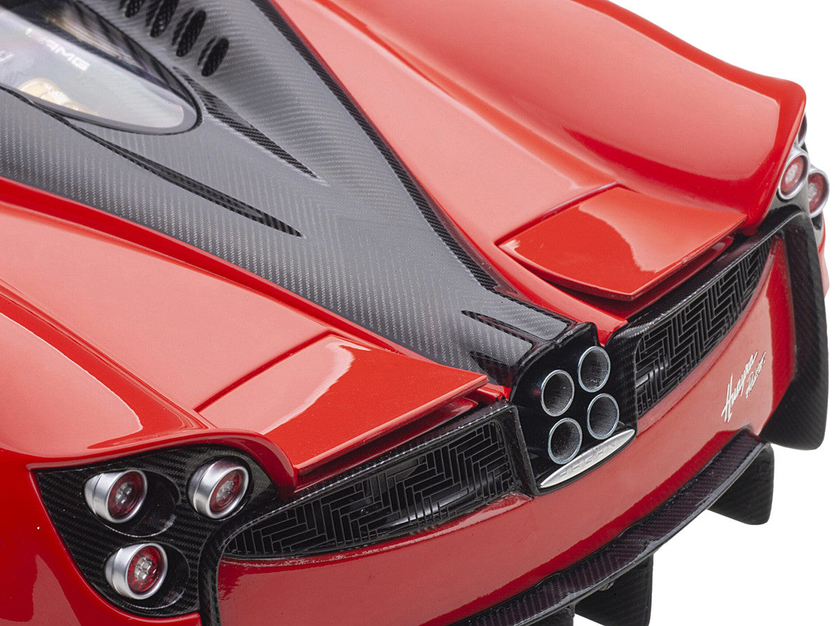 Pagani Huayra Roadster Rosso Monza Red and Carbon with Luggage Set 1/18 Model Car by Autoart LuxuryLifeWay Online Store