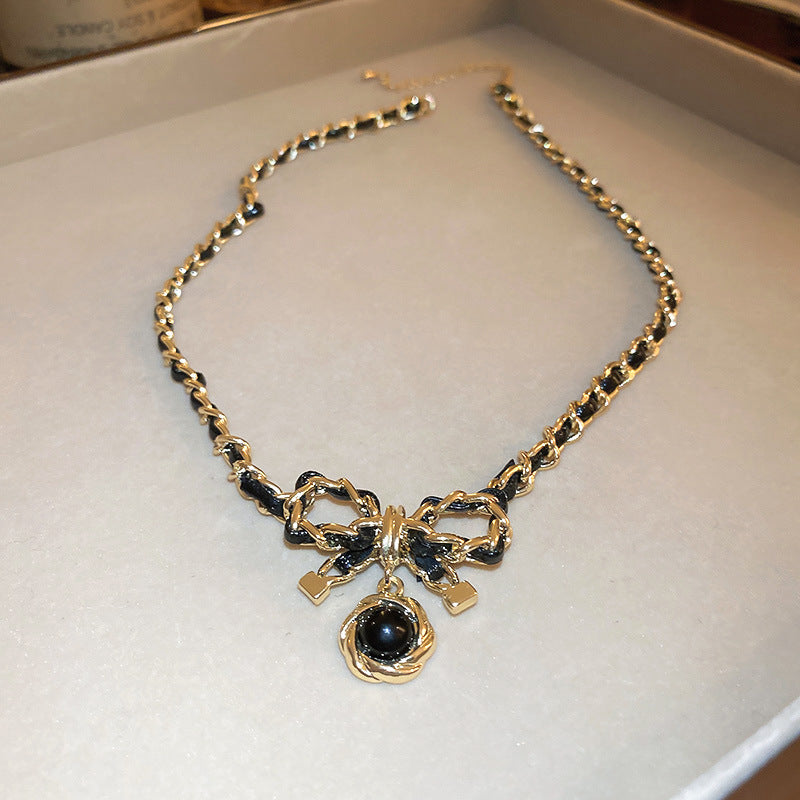 Retro Elegant Leather Winding Chain Diamond Magnetic Necklace LadyShow.Store