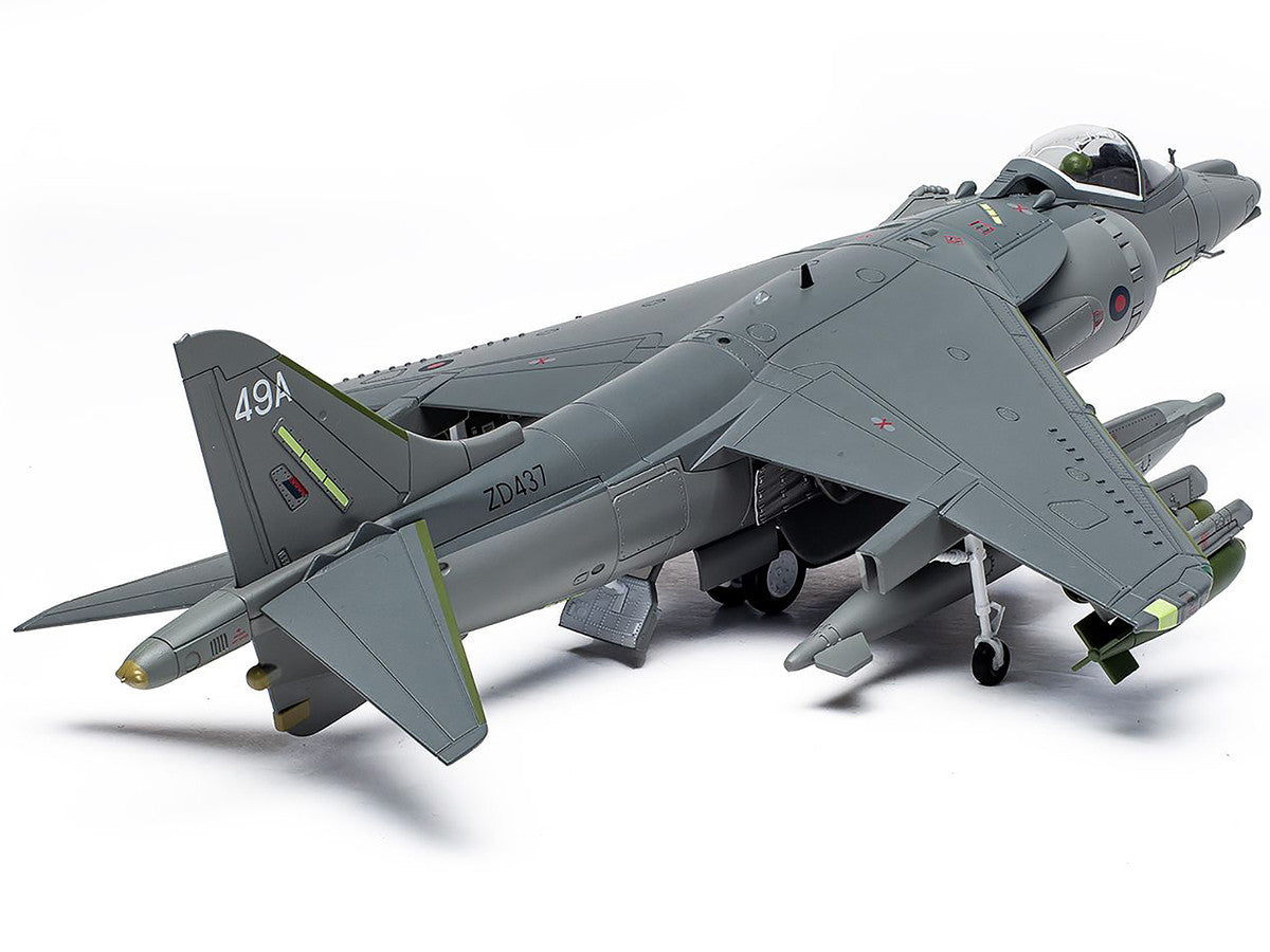 British Aerospace Harrier GR7A Aircraft "Michelle RAF No.1 Squadron Operation Herrick RAF Kandahar Afghanistan" (2007) Royal Air Force "The Aviation Archive" Series 1/48 Diecast Model by Corgi LuxuryLifeWay Online Store