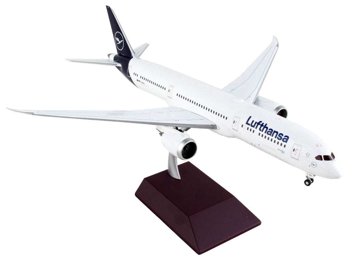 Boeing 787-9 Commercial Aircraft "Lufthansa" White with Blue Tail "Gemini 200" Series 1/200 Diecast Model Airplane by GeminiJets LuxuryLifeWay Online Store