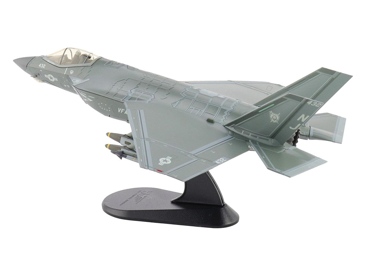 Lockheed F-35C Lightning II Aircraft "169034 VFA-125 Rough Raiders" (2022) United States Navy "Air Power Series" 1/72 Diecast Model by Hobby Master LuxuryLifeWay Online Store