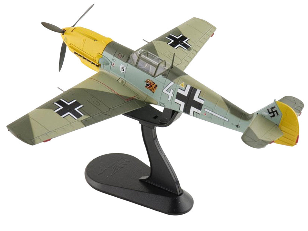 Messerschmitt Bf 109E-3 Fighter Aircraft "White 4 Unteroffizier Horst Perez 4/JG 26" (1940) German Luftwaffe "Air Power Series" 1/48 Diecast Model by Hobby Master LuxuryLifeWay Online Store