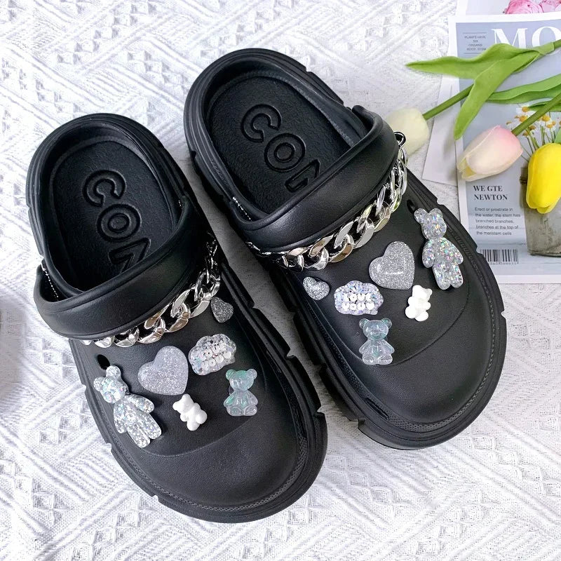 Fashion Charms Clogs New Arrival Thick Sole Outdoor Women Slippers High Quality Summer Beach Sandals For Girls Pi-Mart