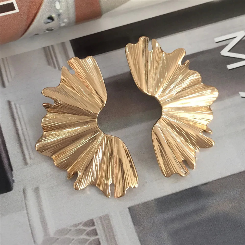 New Trendy Gold Color Leaf Flower Fan-Shaped Metal Stud Earrings Personalized Fashionable Luxury Cool Earrings Pi-Mart