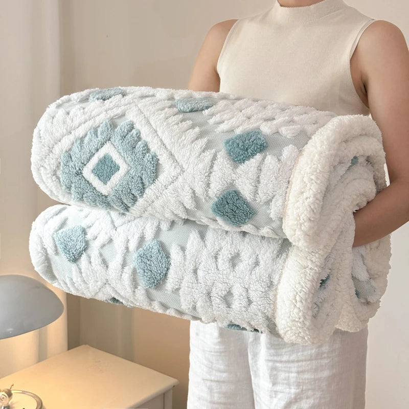 Geometric Patterned Jacquard Fleece Blanket Double Layer Thick Warm Taffeta Sofa Throw Blanket Spring Autumn Plush Bed Blanket Pi-Mart