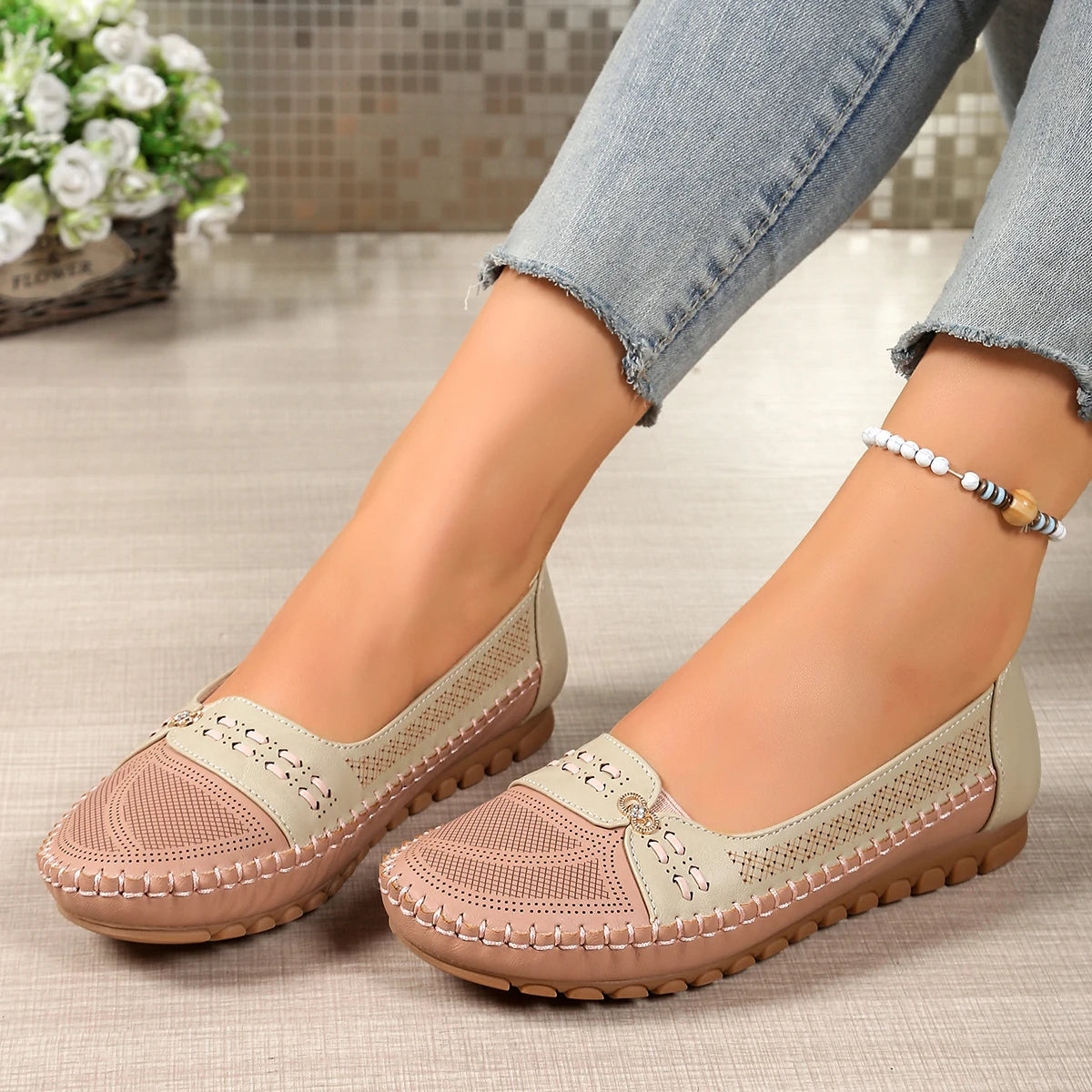 goreyodoly Women Slip On Loafers Wide Fit Comfortable Flats Lightweight Breathable Colorblock Shoes Chain Detail Durable Rubber Pi-Mart