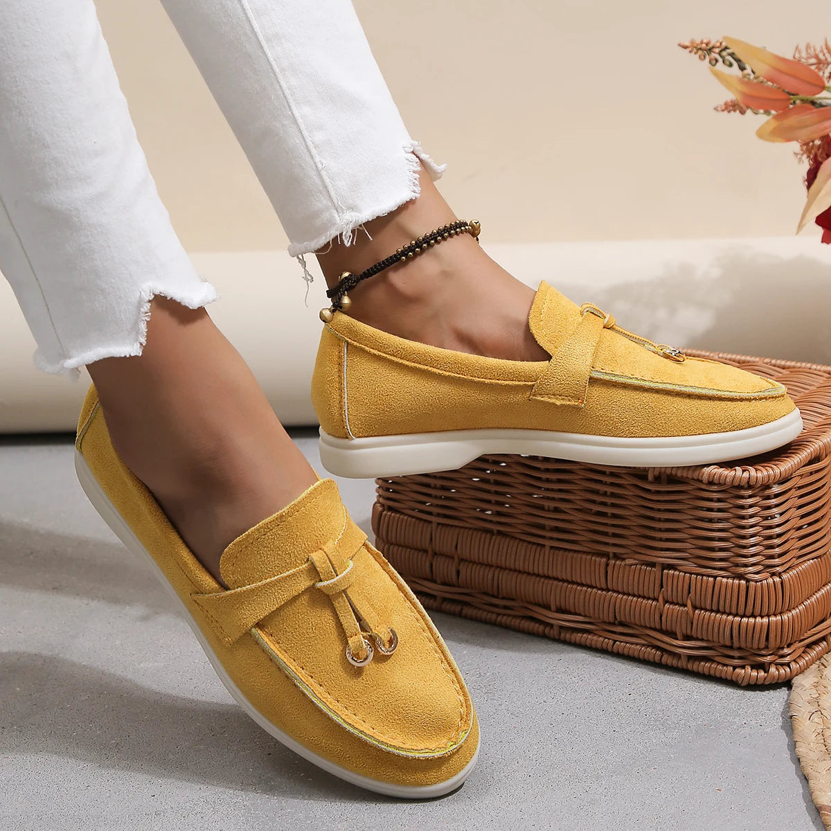 Comfortable Spring and Autumn New Large Size Soft Sole Women's Shoes British Style Fashion Flat Shoes Comfortable Casual Shoes Pi-Mart