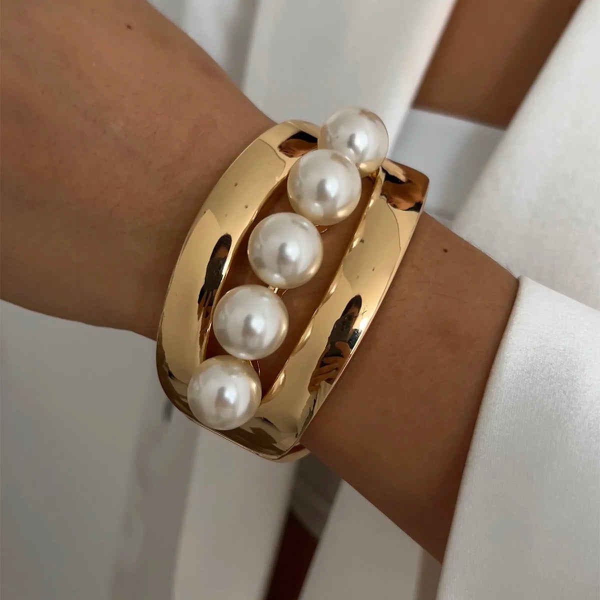 SHIXIN Design Geometric Water Drop Gold Color Wide Spring Bangles for Women Elegant Imitation Pearl Cuff Bracelets New Jewelry Pi-Mart