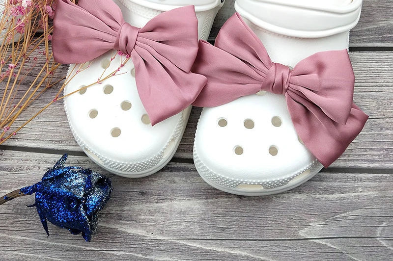 Cute Red Bow Shoe Charms for Crocs Designer DIY Bow-knot Wing Shoe Decorations High Quality Clogs Buckle Accessories New Fashion Pi-Mart