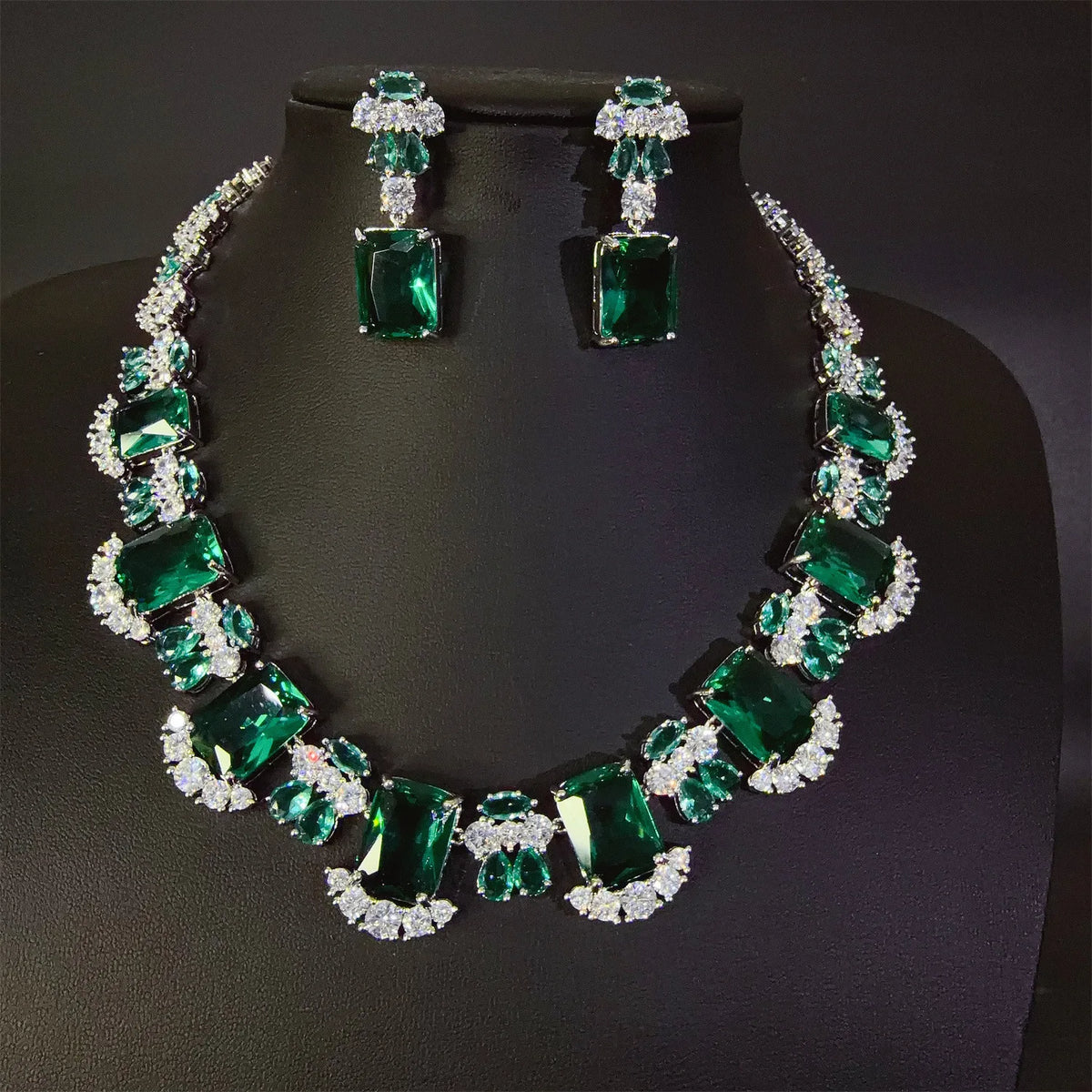 Popular twinkle square sliver color necklace earrings women dress decoration light luxury jewelry wedding Nigerian gift M-902 Pi-Mart