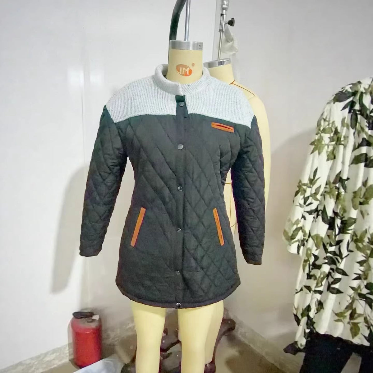 European And American Patchwork Off-shoulder Long Sleeve Pocketed Relaxed-fit Diamond Quilted Jacket NorixaFashion.com