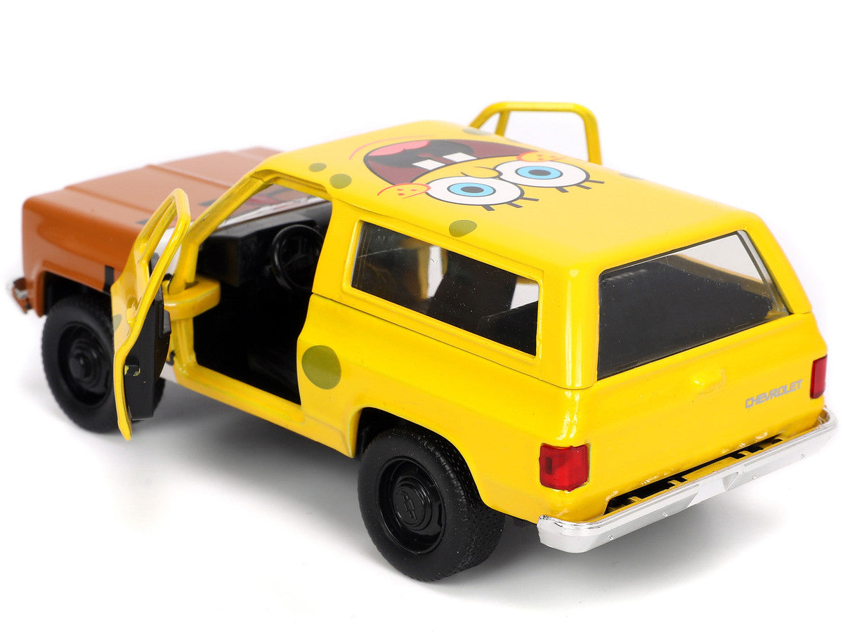 1980 Chevrolet K5 Blazer with SpongeBob SquarePants Diecast Figurine "Hollywood Rides" Series 1/32 Diecast Model Car by Jada LuxuryLifeWay Online Store