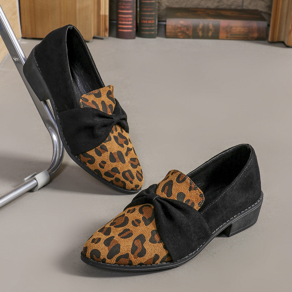 Chic Bow Leopard Print Pumps NorixaFashion.com