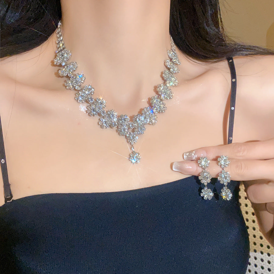 Diamond Flower Multi-layer Pendant Necklace LadyShow.Store