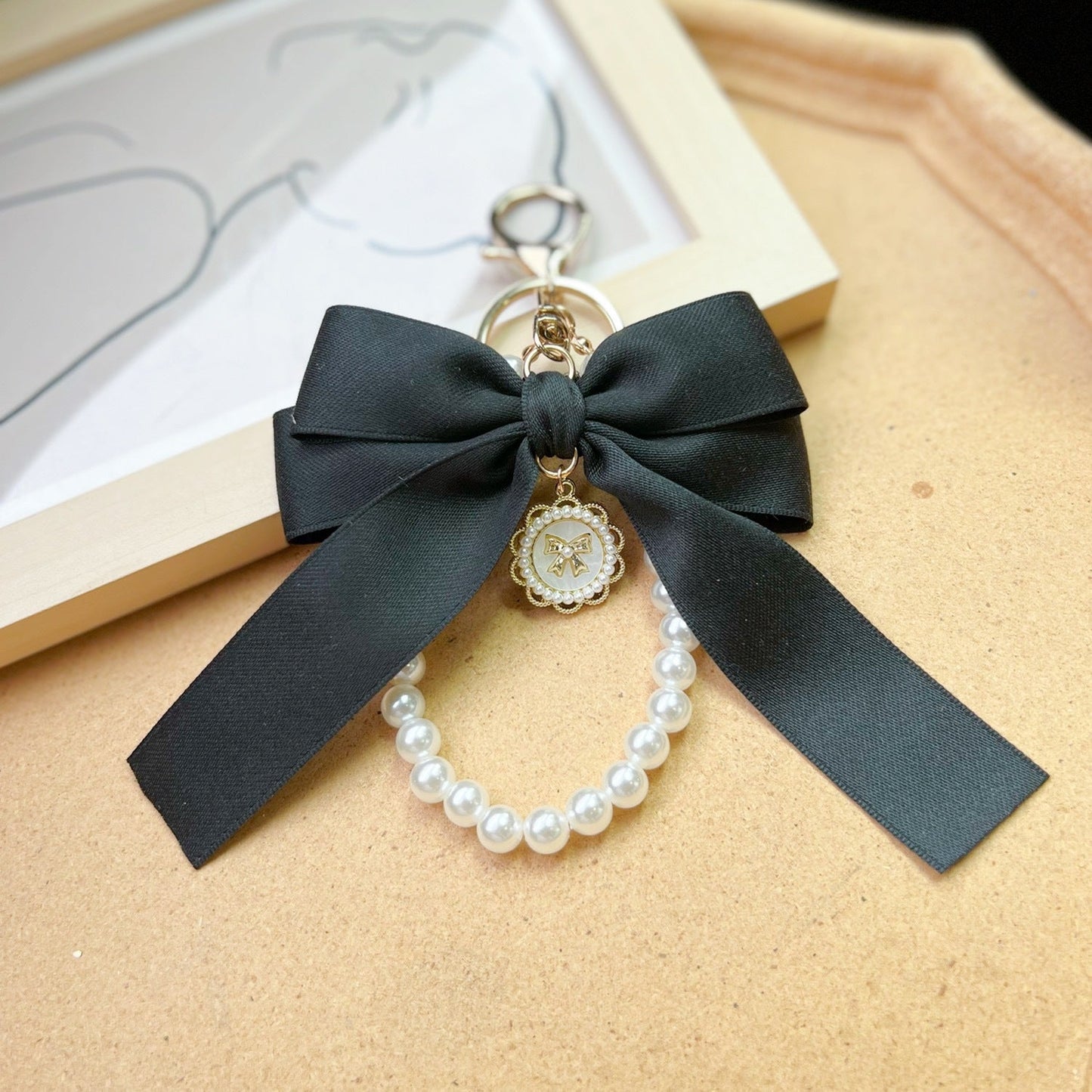 Bow Pearl Metal Keychains Decoration LadyShow.Store