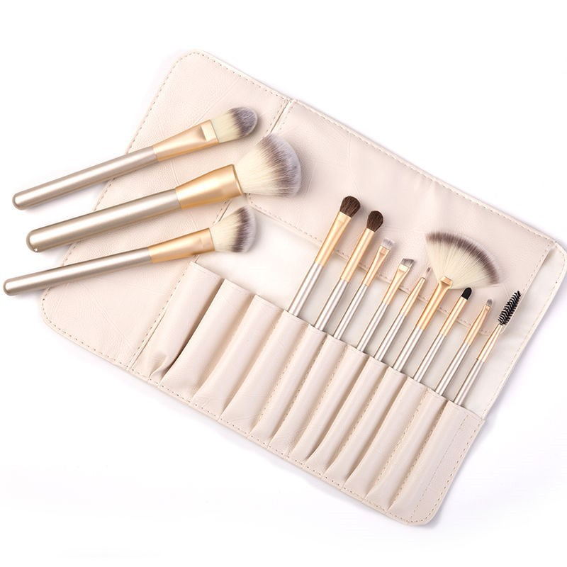 Makeup brush CJD2
