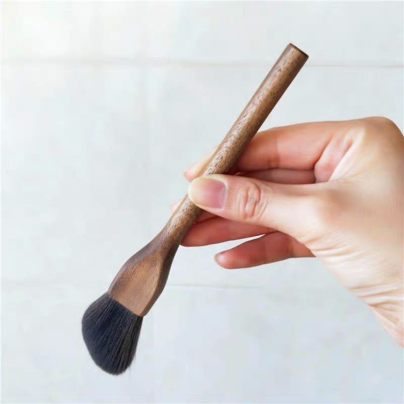 Handmade antique makeup brush CJD2