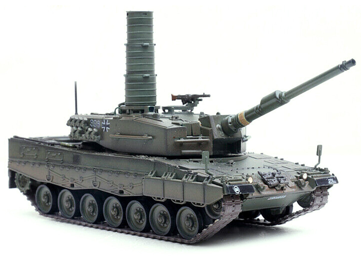 Leopard 2A4 Main Battle Tank with Snorkel "Green Camouflage" German Army "Armor Premium" Series 1/72 Diecast Model by Panzerkampf LuxuryLifeWay Online Store