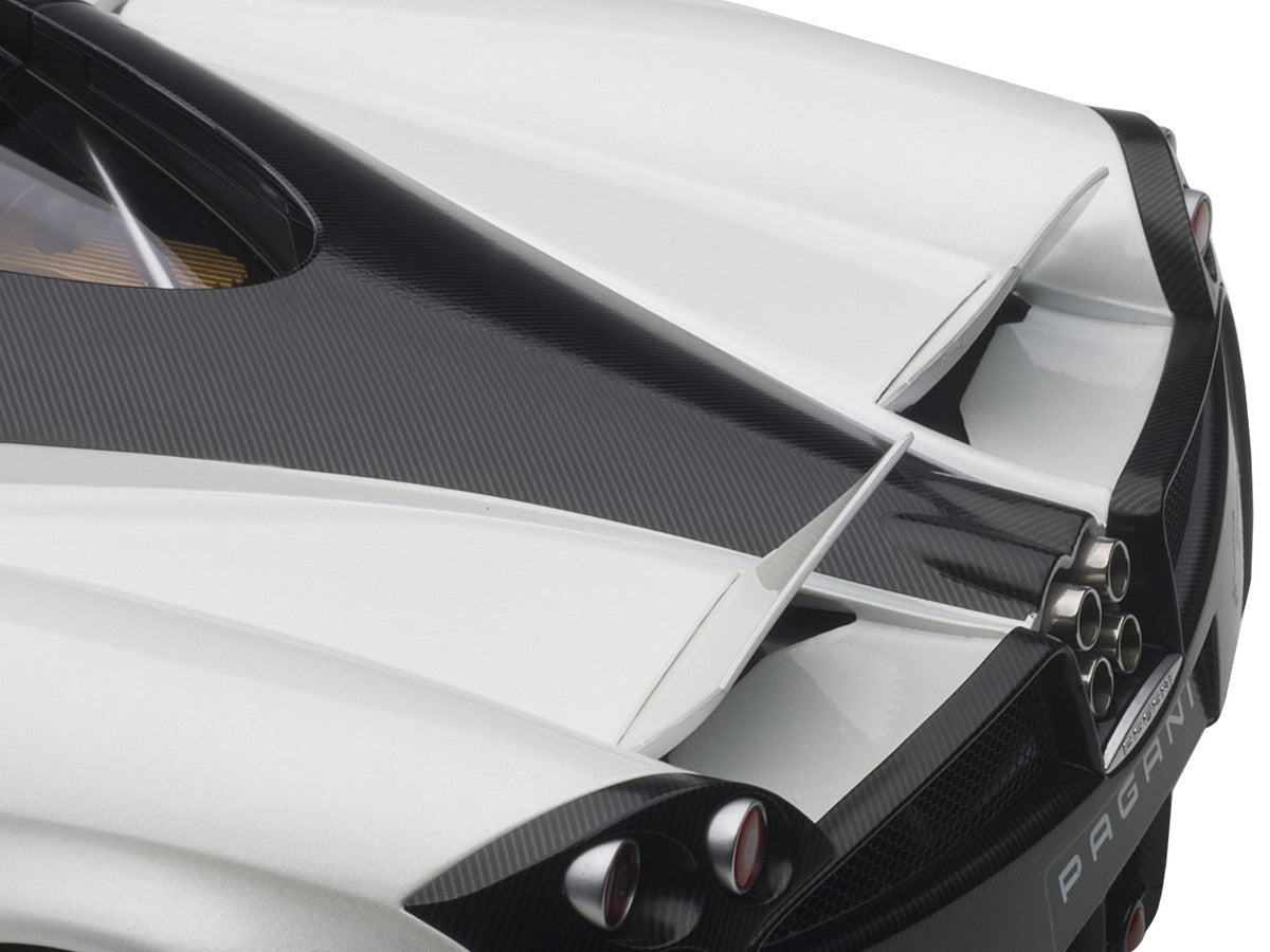 Pagani Huayra White 1/12 Model Car by Autoart LuxuryLifeWay Online Store