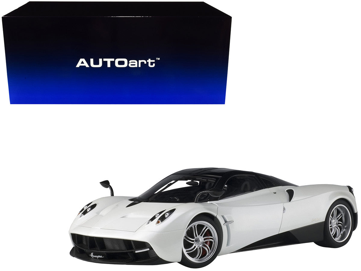 Pagani Huayra White 1/12 Model Car by Autoart LuxuryLifeWay Online Store