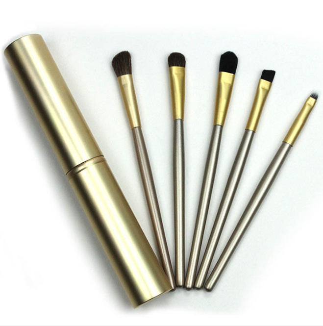 Makeup brush CJD2