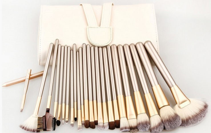 Makeup brush CJD2