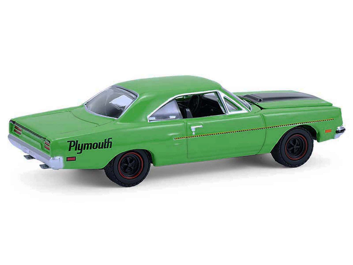1970 Plymouth Road Runner Green with Black Hood Stripe "GreenLight Muscle" Series 30 1/64 Diecast Model Car by Greenlight LuxuryLifeWay Online Store