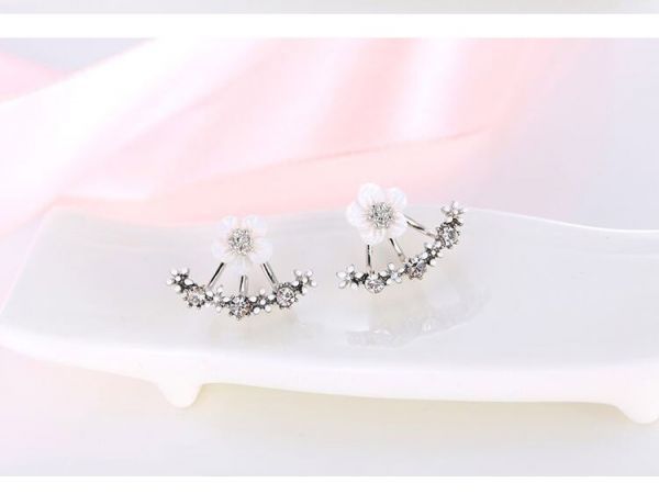 Flower Crystals Stud Earring