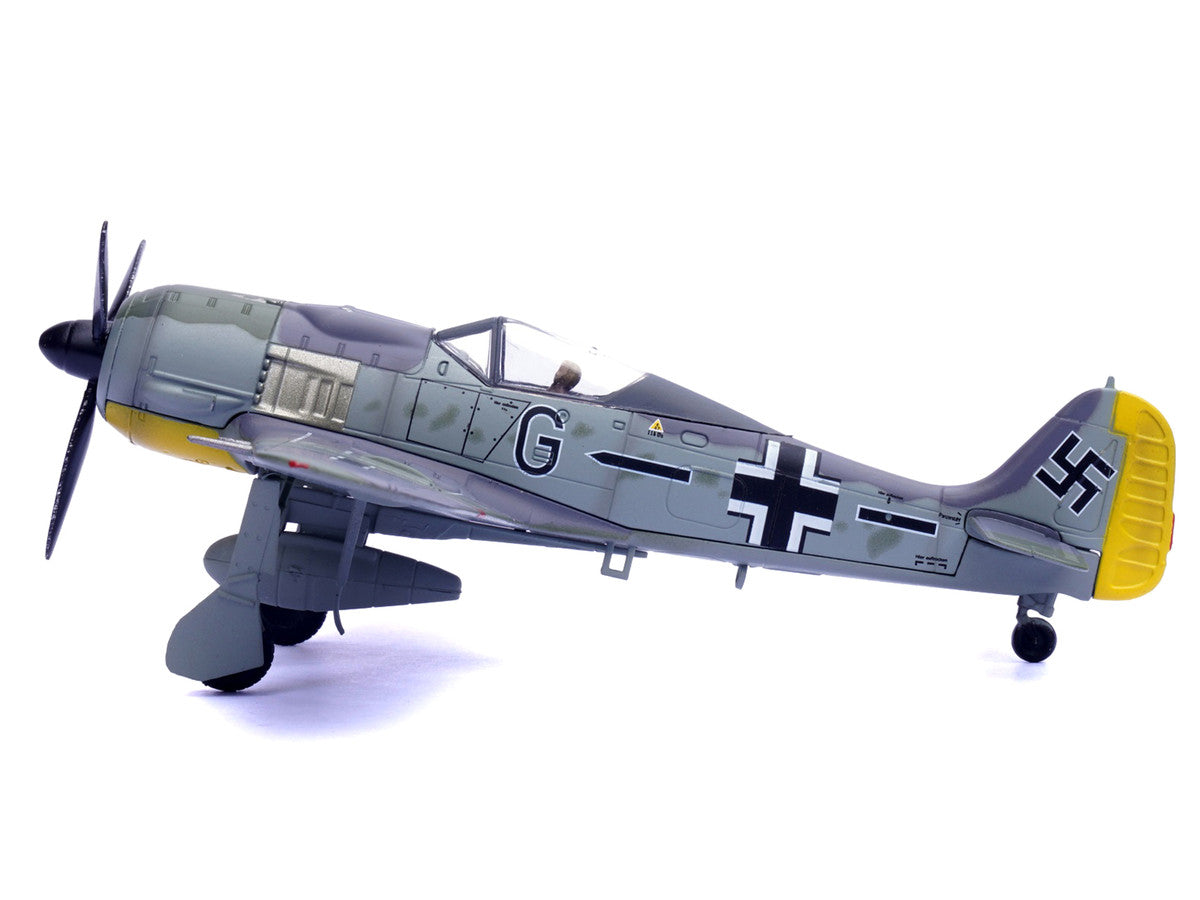 Focke-Wulf Fw 190A Aircraft "14-Victory Ace Hauptmann Wilhelm Gath Stab/JG 26 Schlageter France" (1942) German Luftwaffe 1/72 Diecast Model Airplane by Legion LuxuryLifeWay Online Store