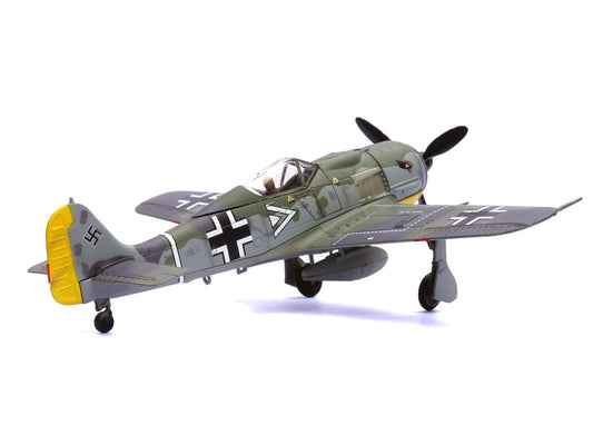 Focke-Wulf Fw 190A Aircraft "108-Victory Ace Hauptmann Hans 'Assi' Hahn Gruppenkommandeur III./JG 2 Richthofen France" (1942) German Luftwaffe 1/72 Diecast Model Airplane by Legion LuxuryLifeWay Online Store
