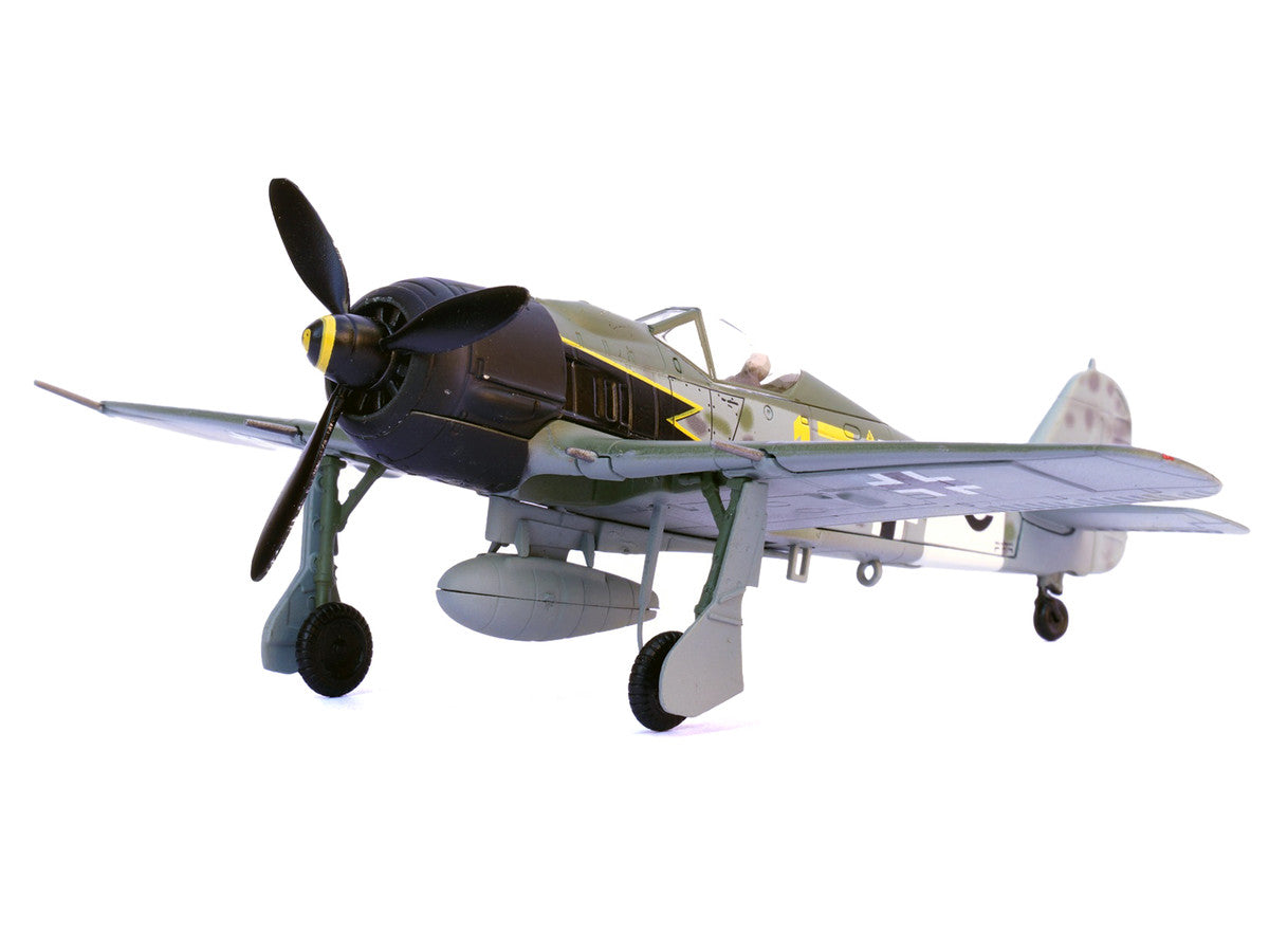 Focke-Wulf Fw 190A Aircraft "Yellow 17 24-Victory Ace Willi Unger 12./JG 3 Udet Germany" (1944) German Luftwaffe 1/72 Diecast Model Airplane by Legion LuxuryLifeWay Online Store