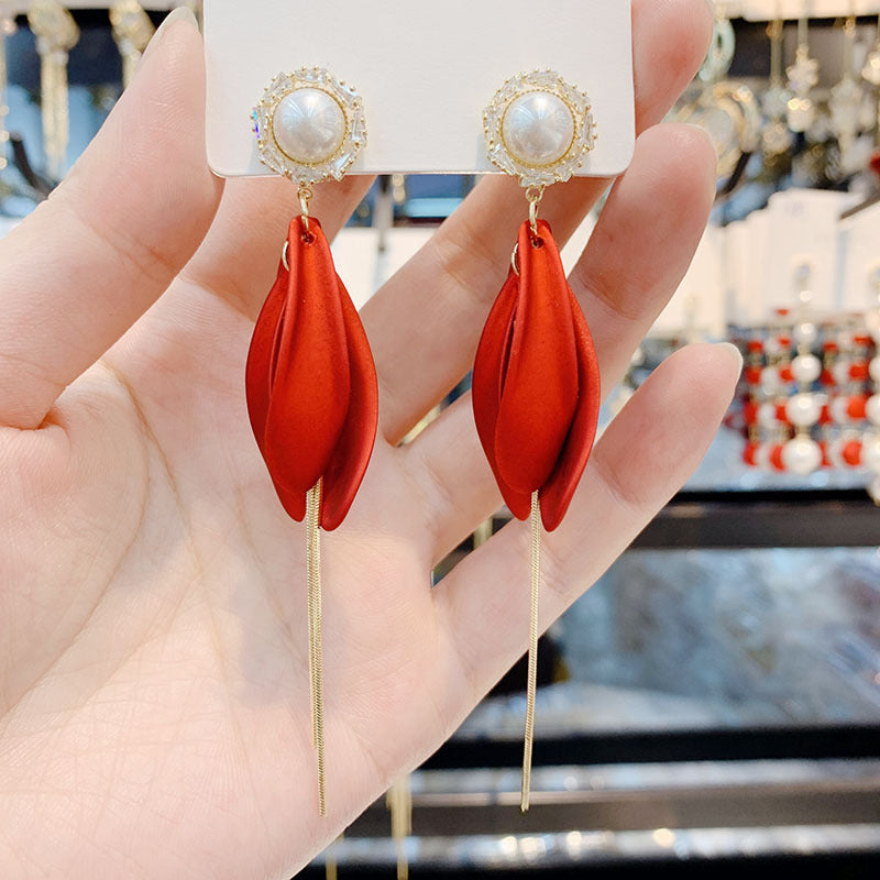 New Trendy High-end Earrings Retro Light Luxury Simple Earrings LadyShow.Store