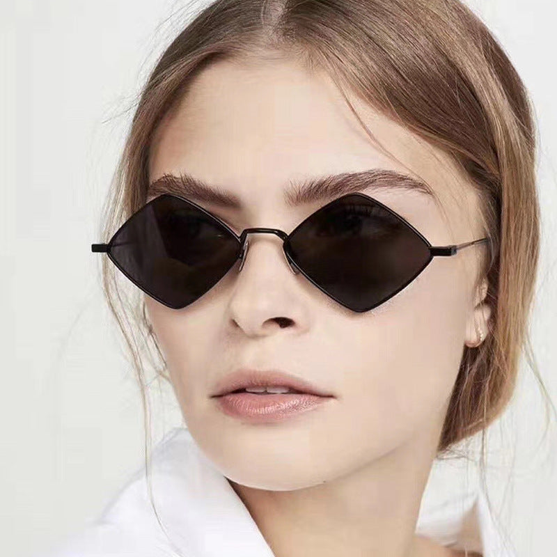 Retro Diamond Sunglasses NorixaFashion.com