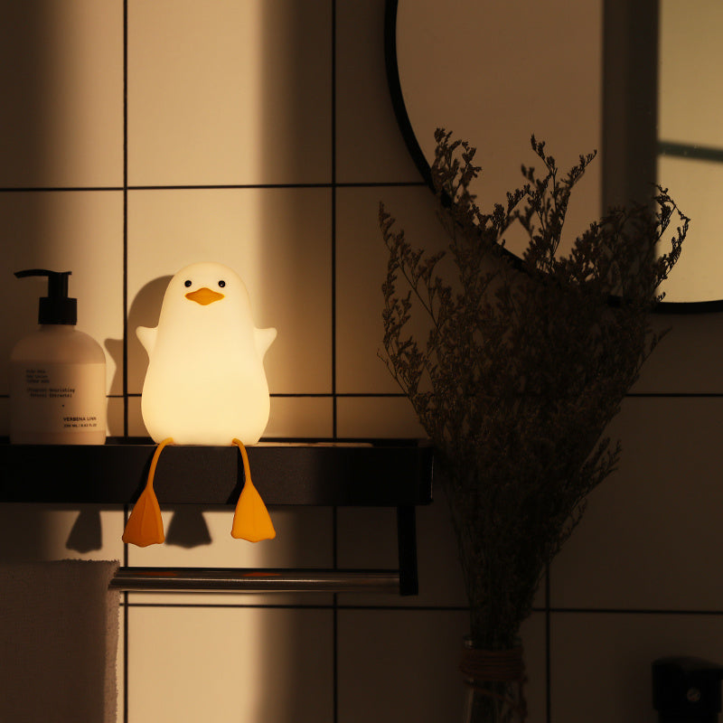 Rechargeable Gull Night Light - Creative Bedside Table Lamp, Cute Silicone Bird Desk Light, Gift for Her/Him LadyShow.Store