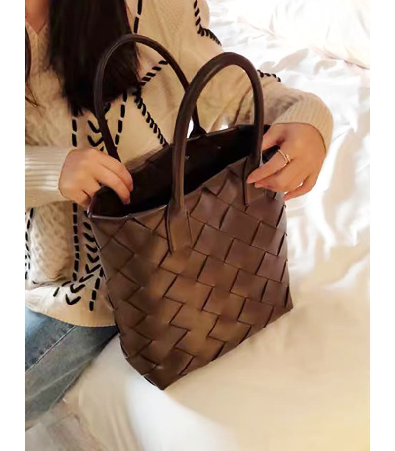 Woven diamond handbag