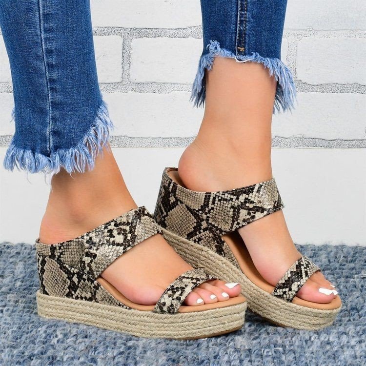 European And American Wedge Slippers Hemp Rope Ladies Casual Flat Sandals LadyShow.Store