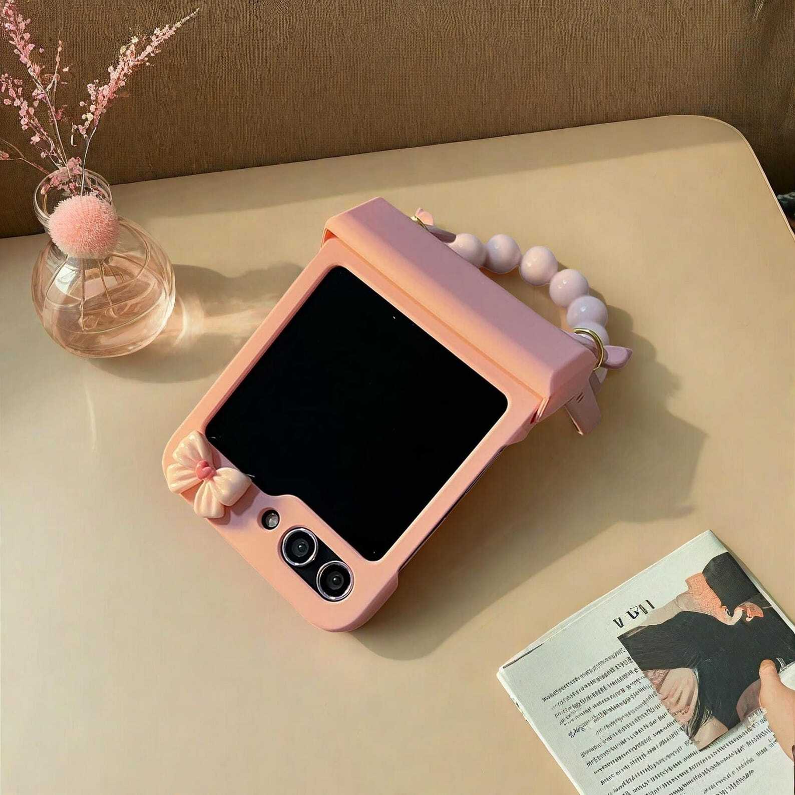 Cute Bow Bracelet Chain Case for Samsung Galaxy Z Flip 6 5 4 3 - Hinge Protection & Stylish Cover, Fits Z Flip 5 Flip 6 LuxuryLifeWay Online Store