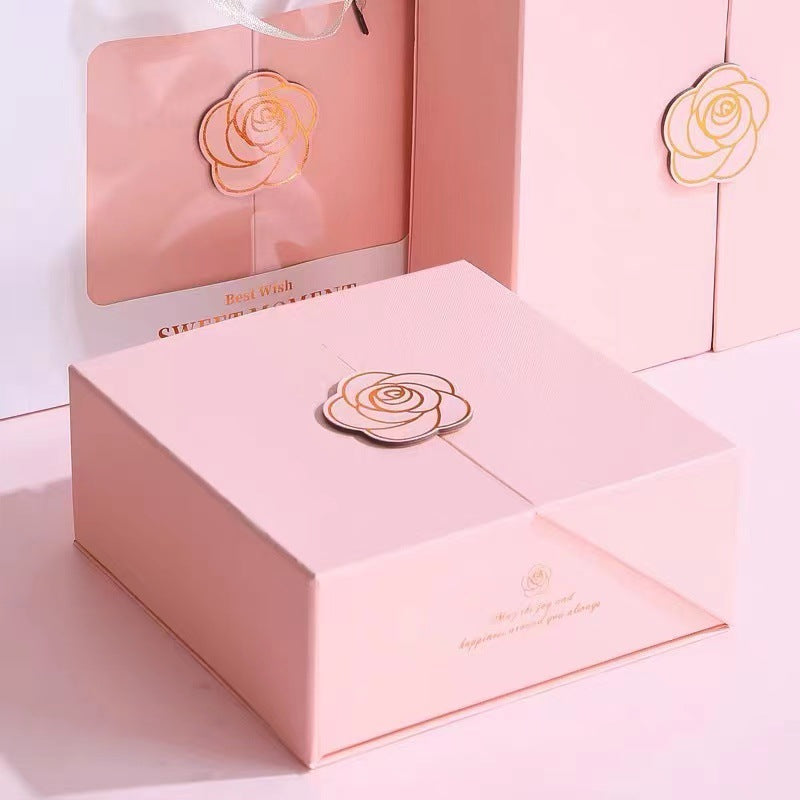 Luxury New Chinese Style Gift Box for Mother's Day LadyShow.Store