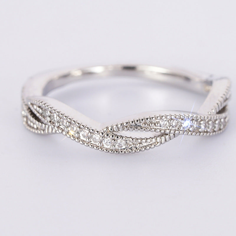 Everyday Lightweight Luxury Twisted-cross Wedding Ring LadyShow.Store