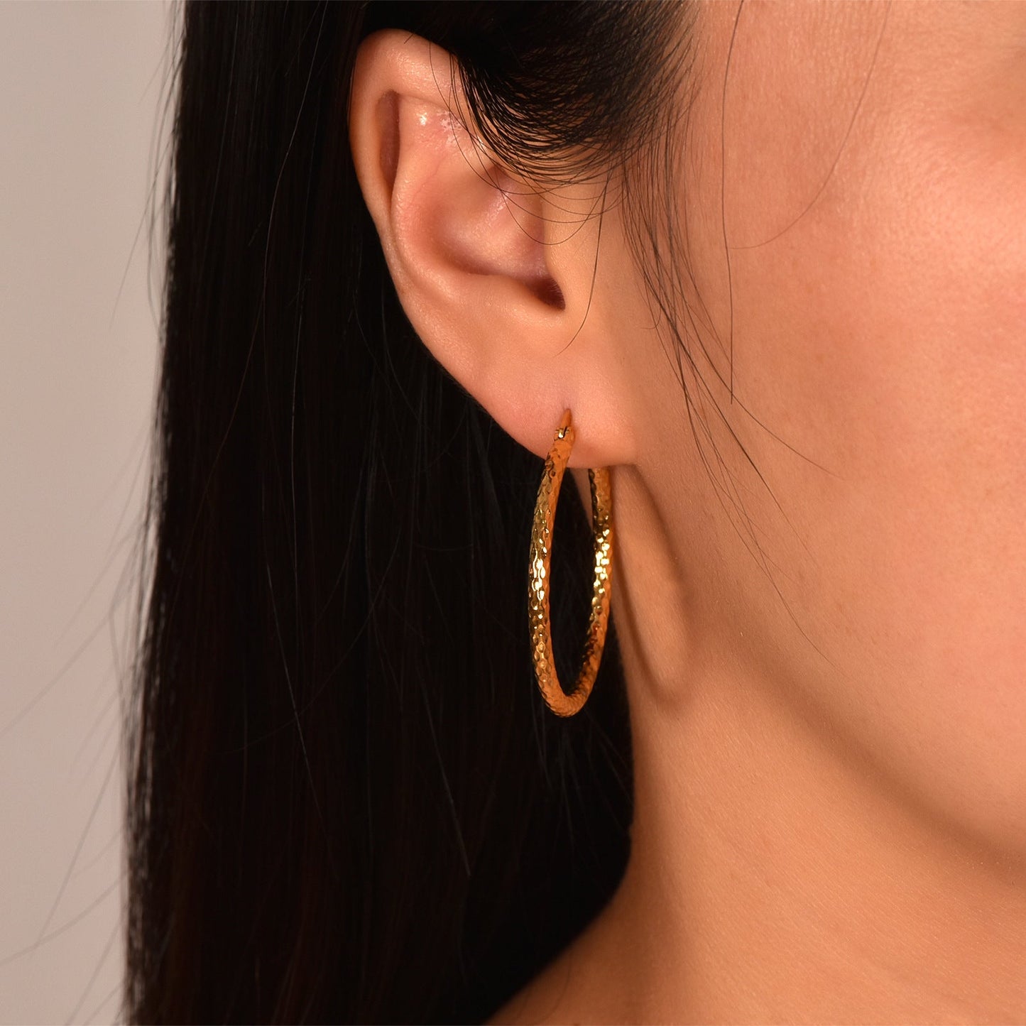 18K Gold-plated Dense Emboss Round Ring Earrings Advanced Sense LadyShow.Store