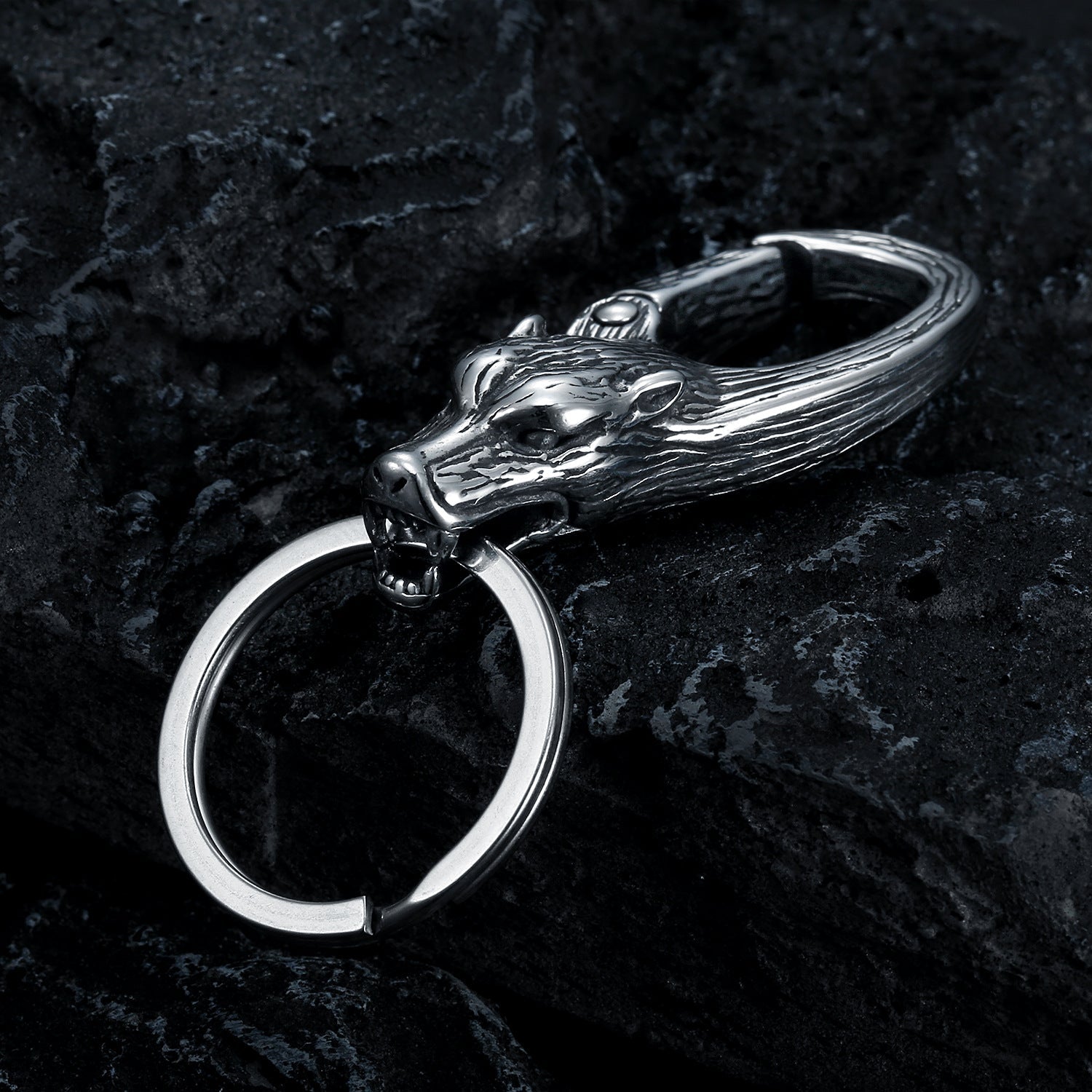 European And American Fashion Wolf Head Stainless Steel Keychain LadyShow.Store