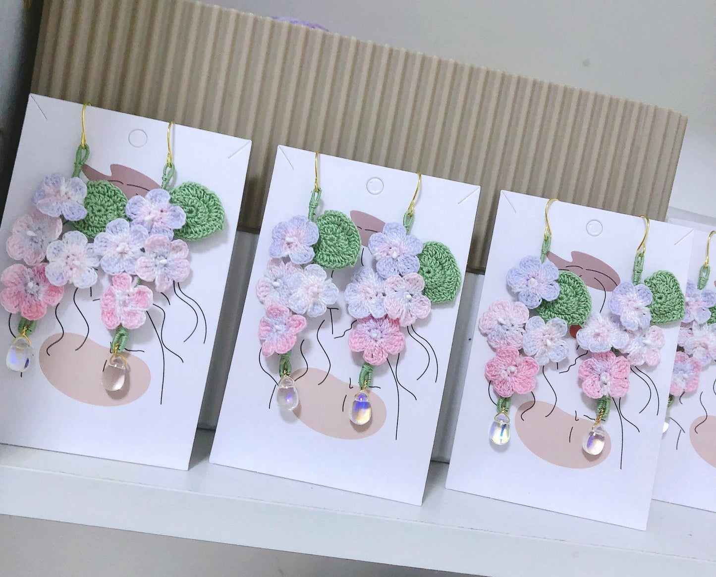 Micro Hook Violet Earring Wire