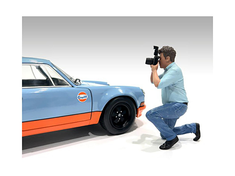 "Photographers" Figure #3 for 1/18 Scale Models by American Diorama LuxuryLifeWay Online Store