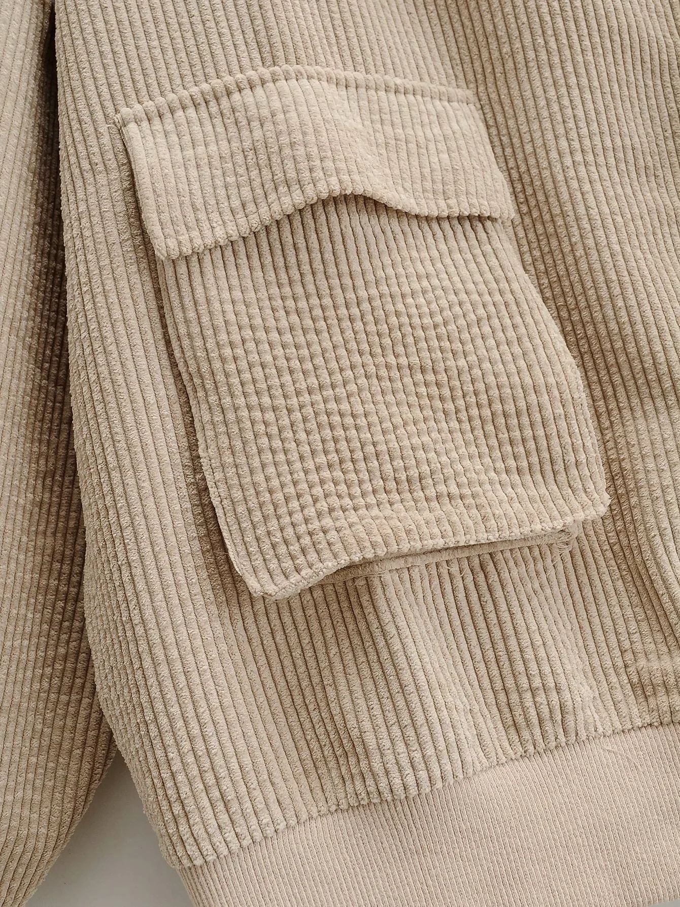 Fashion Two-piece Hooded Sweatshirt With Loose Pockets